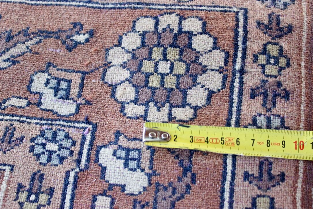 Pakistani vintage carpet 275x192 cm