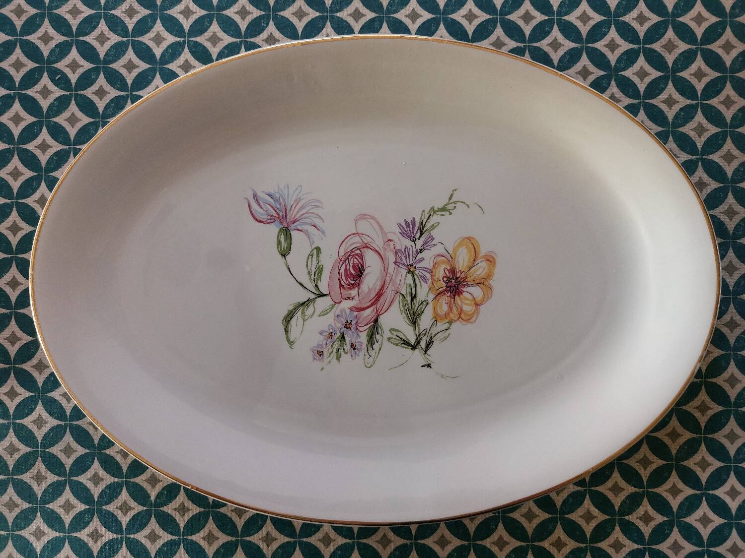 Lunéville oval serving dish