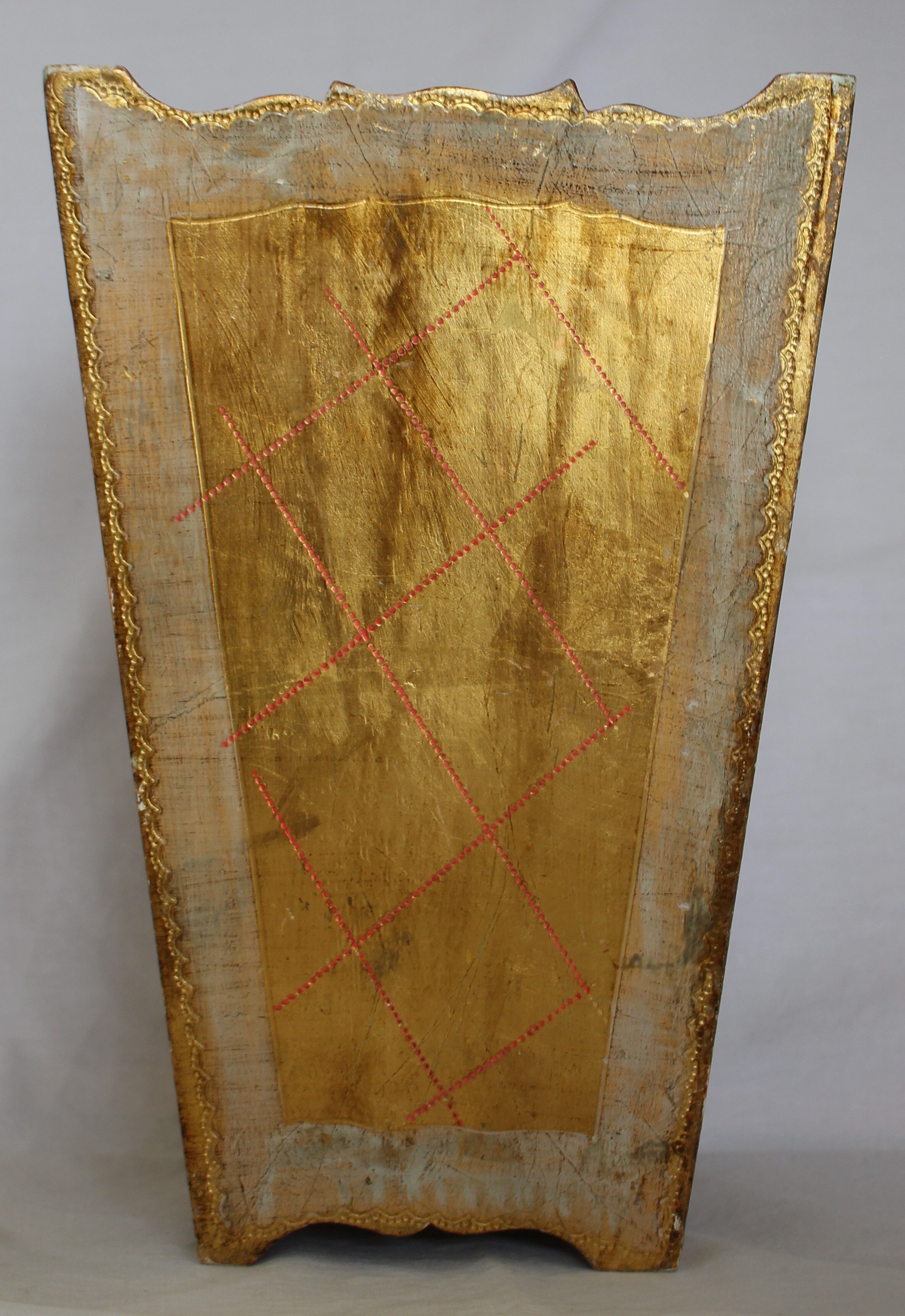 Venetian wooden paper basket