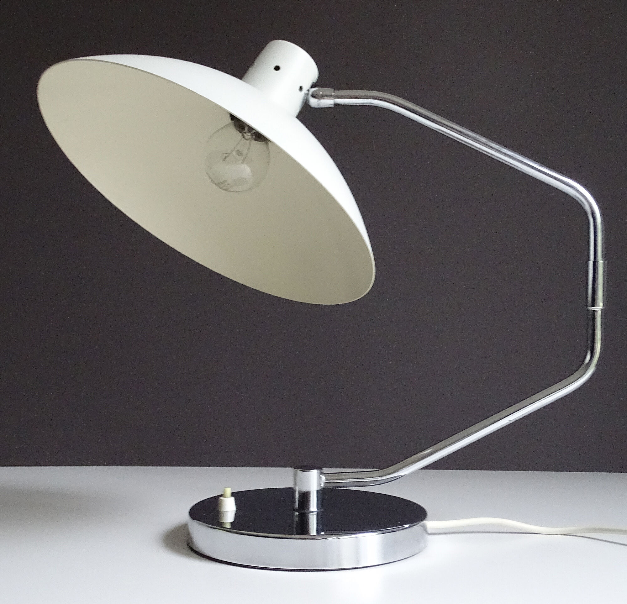 Desk lamp, design Michie Clay, Knoll, 50/60