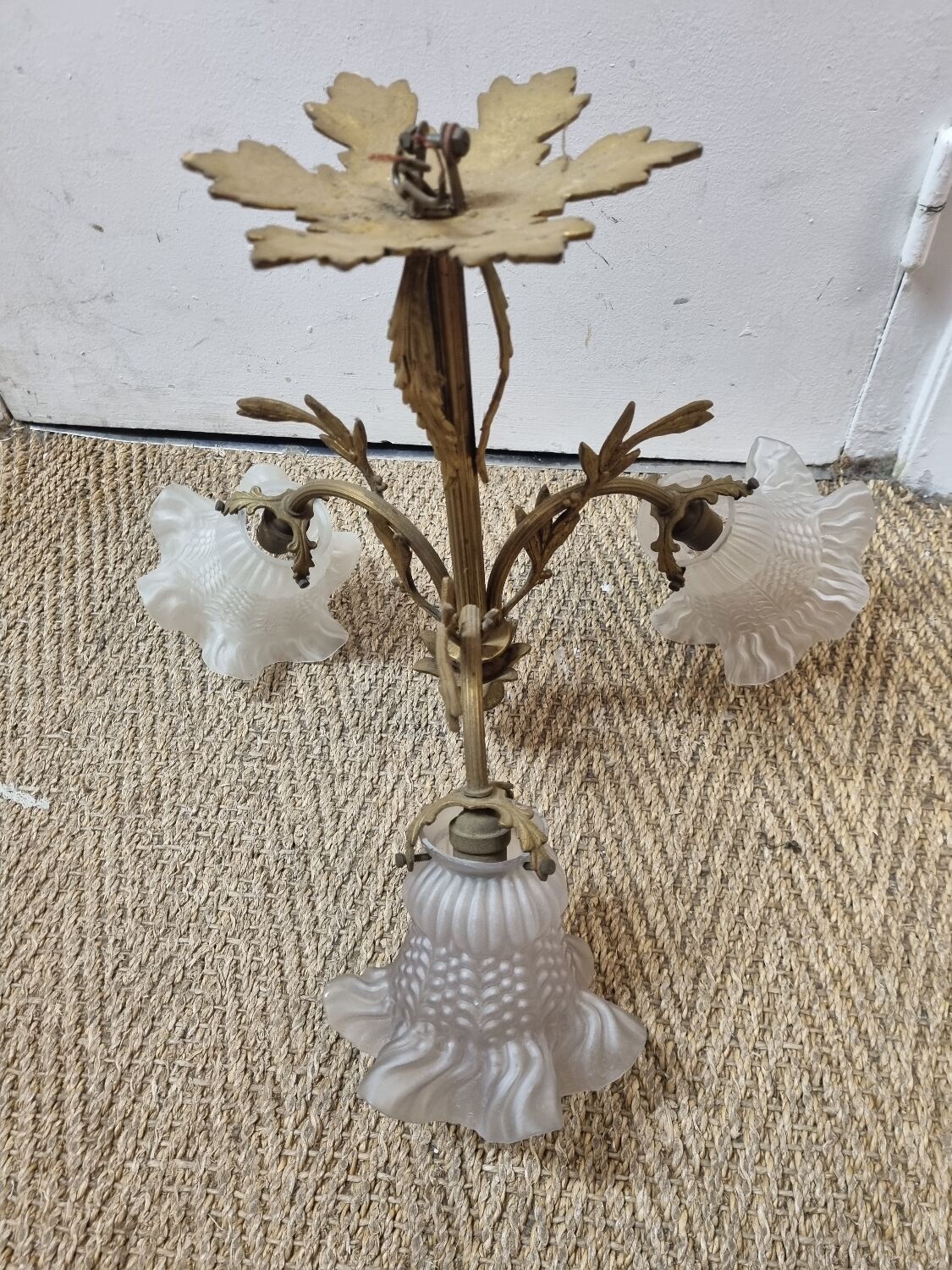 Bronze chandelier art deco 3 tulips