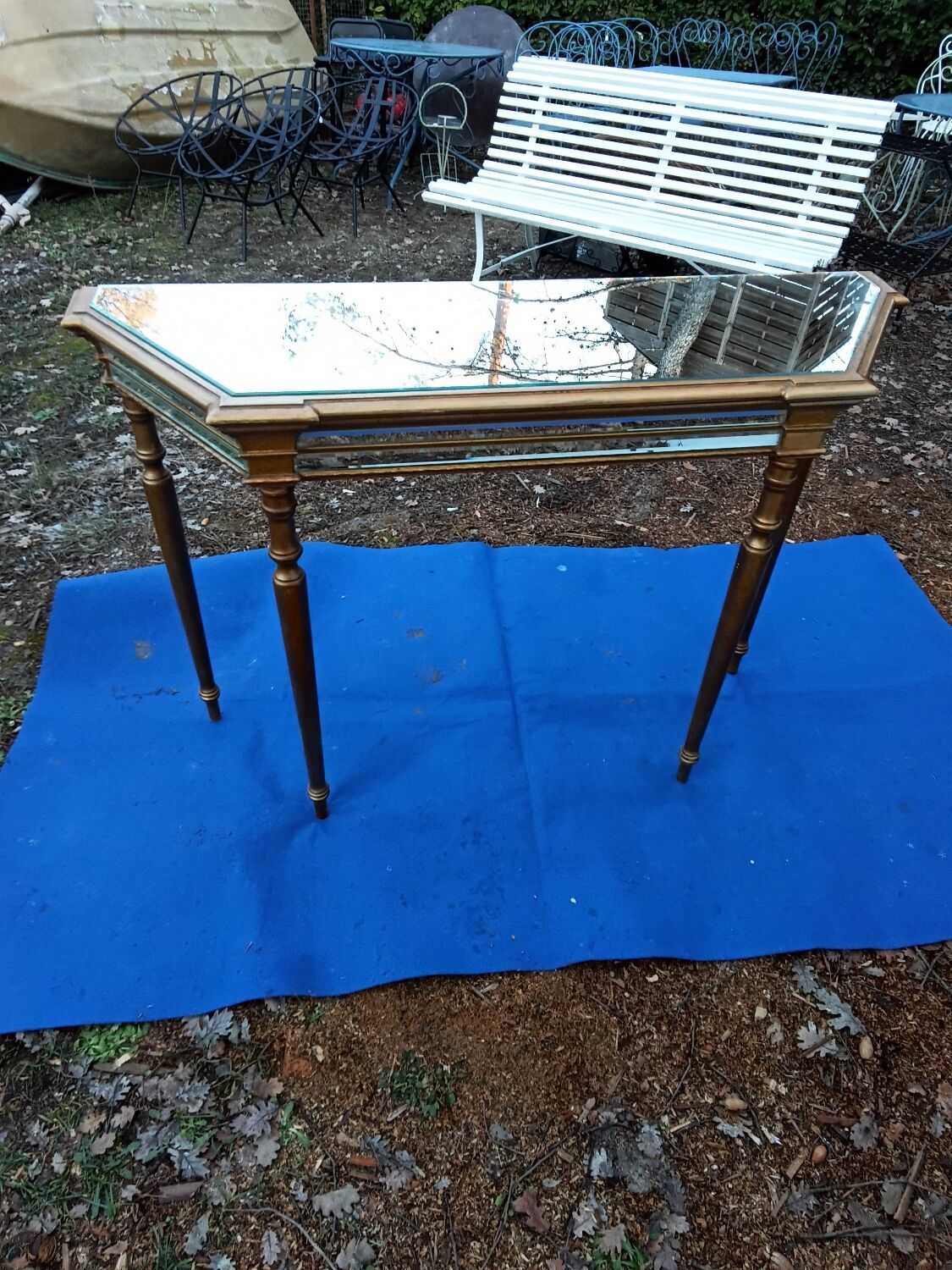 Golden vintage console