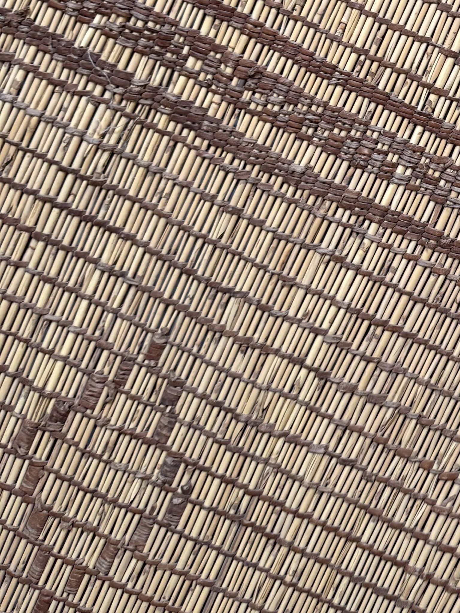 Rug - Mauritanian mat made of plant fibres and leather.