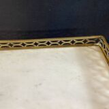 Small 19th-century display cabinet in the Transition style between Louis XV and Louis XVI.