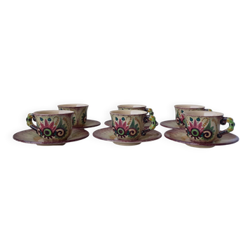 Tasses en faïence de Quimper