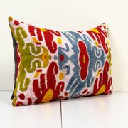 Yellow velvet i̇kat pillow