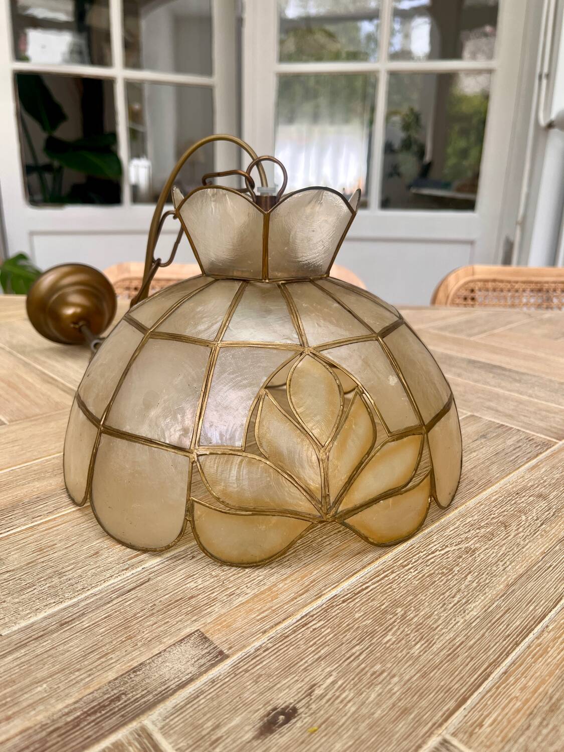 Hazel suspension pearl