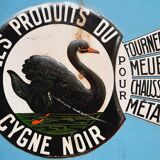 Tôle peinte le cygne noir