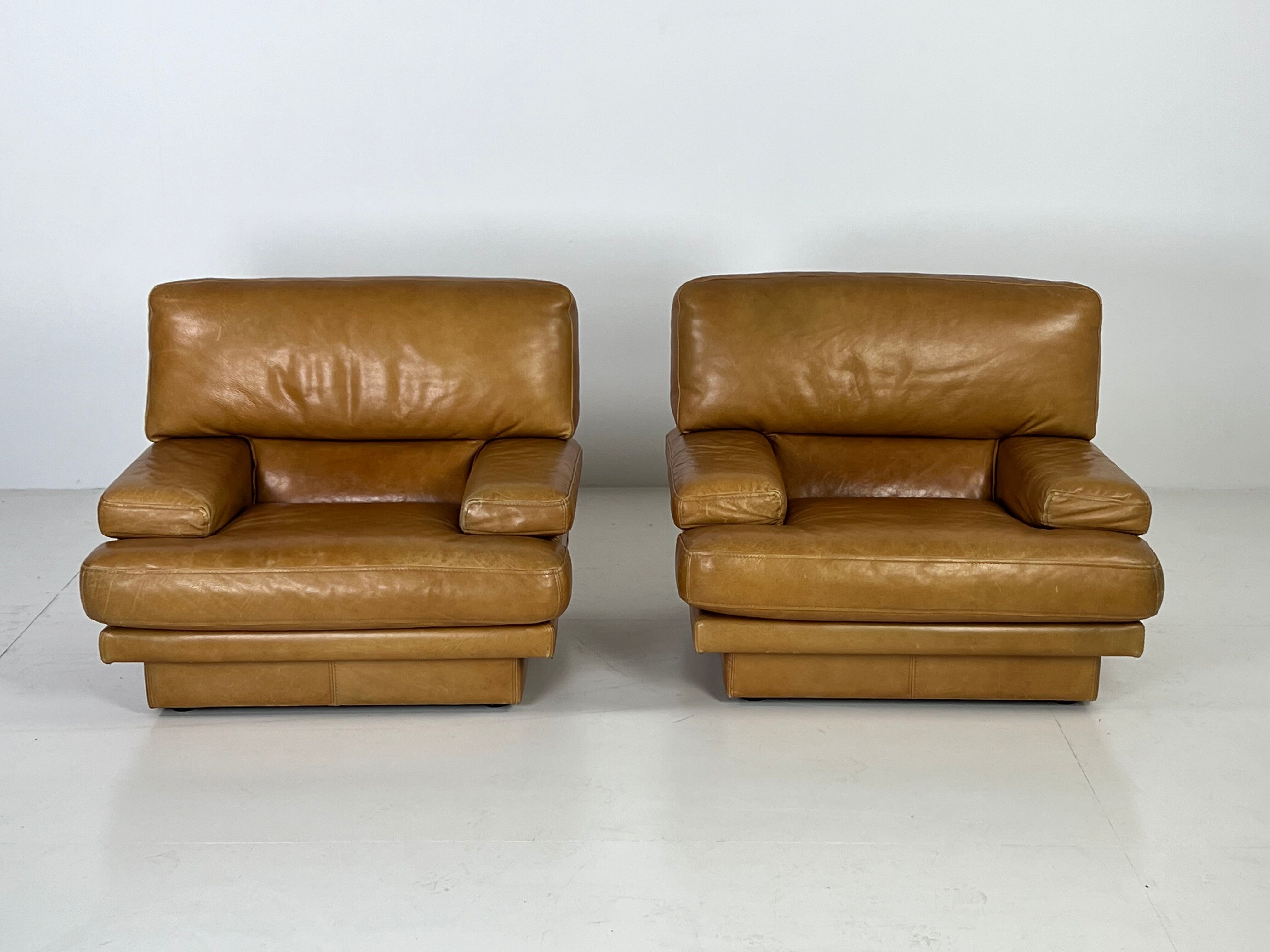Set of 2 italian design armchairs