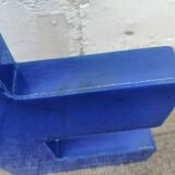 Plexiglas sign letter E