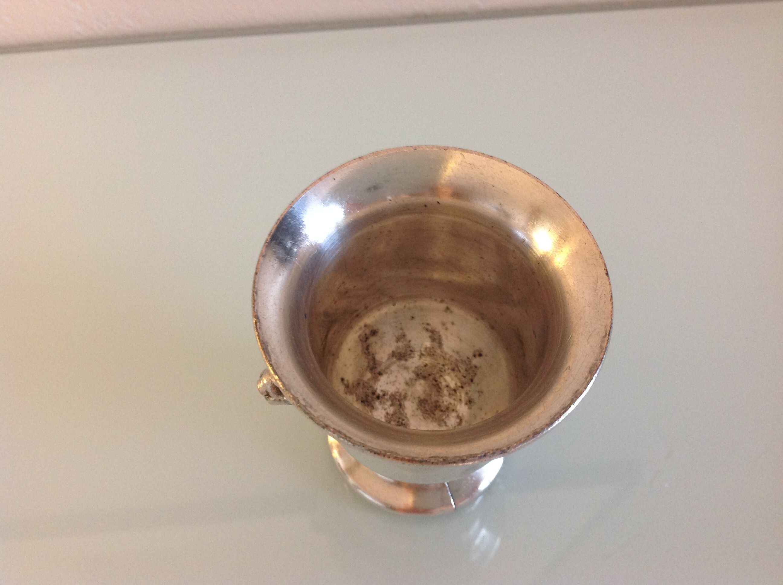 Medicis egg cup in silver metal