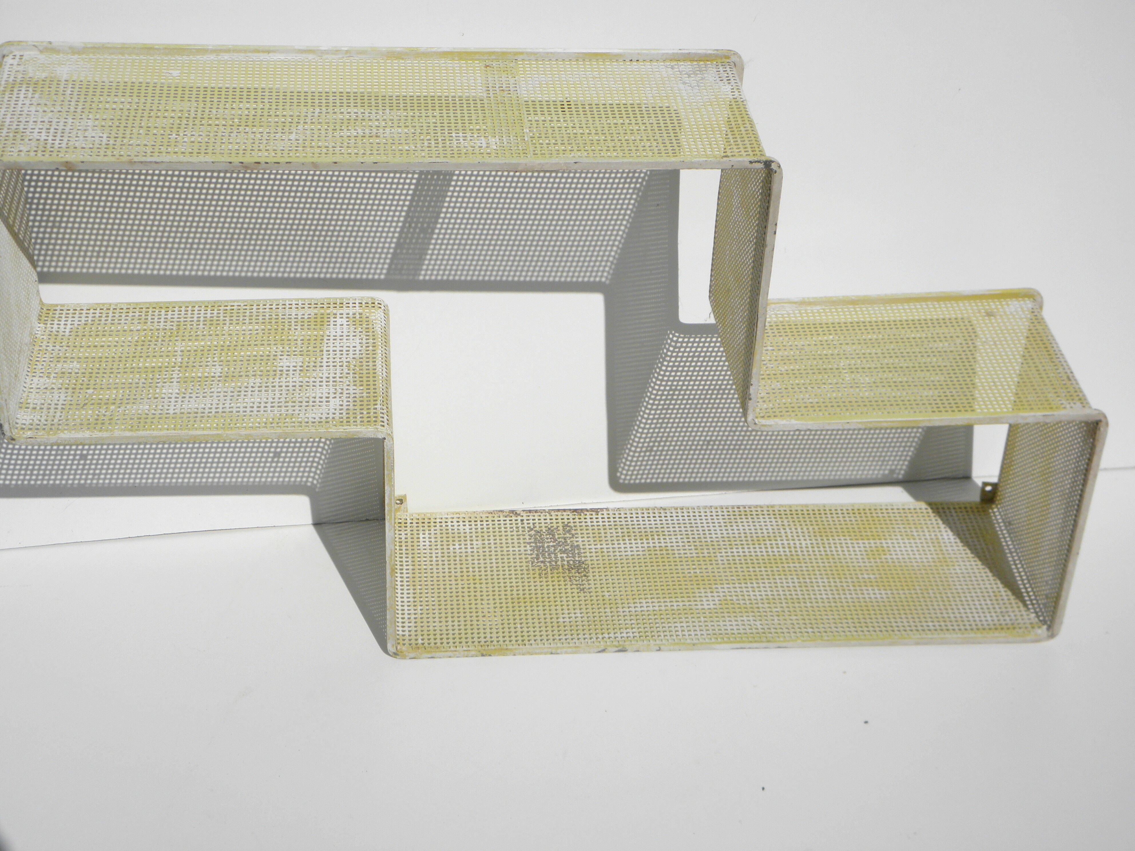 Shelf 'dédale' Mathieu Matégot