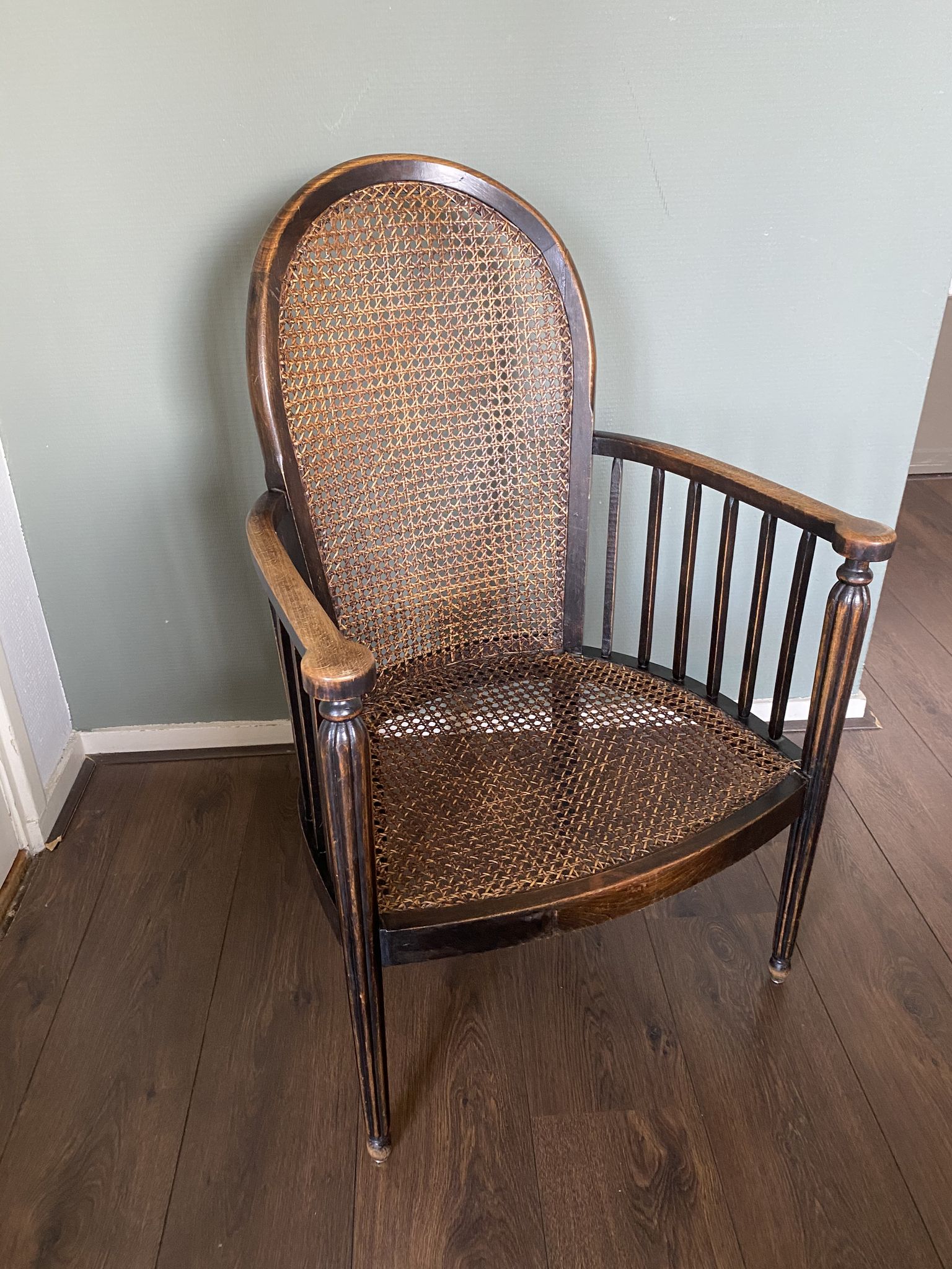 Fauteuil art déco en bois et rotin, années 1920
