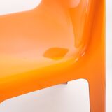 Fiberglass chair by Marc Berthier model Ozoo 700