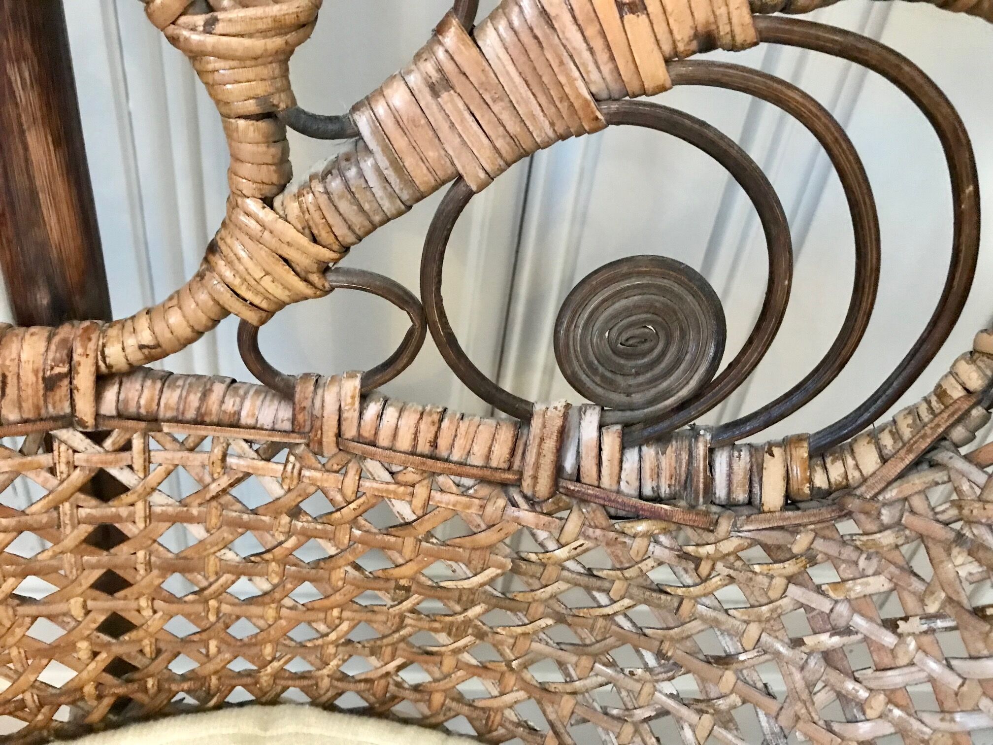 Armchair Emmanuelle peacock