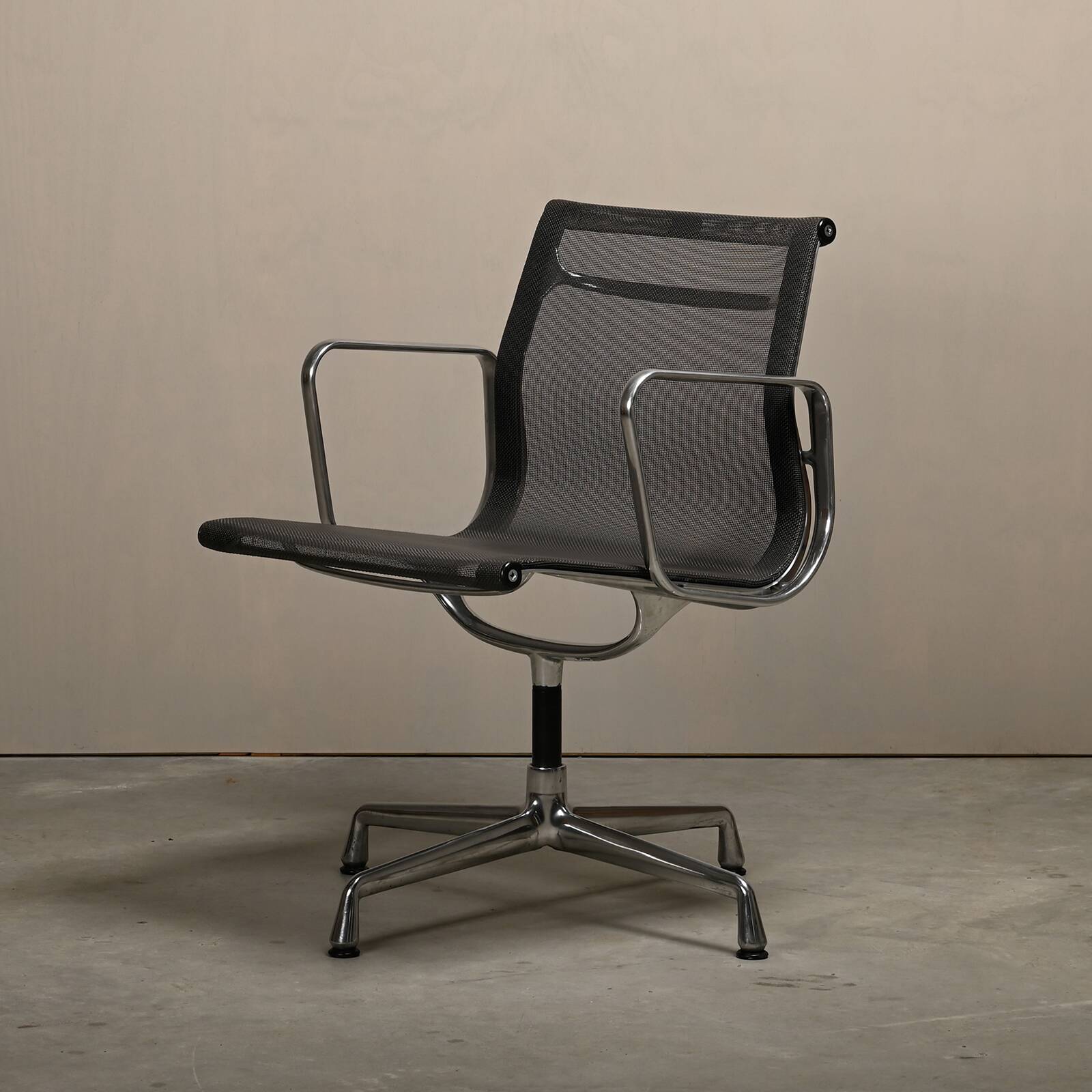 Multiple Eames Aluminum Group EA108 Dining Chairs Charcoal Netweave Mesh, Vitra
