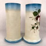 Paire de vases en opaline à décor émaillé, fin XIXe