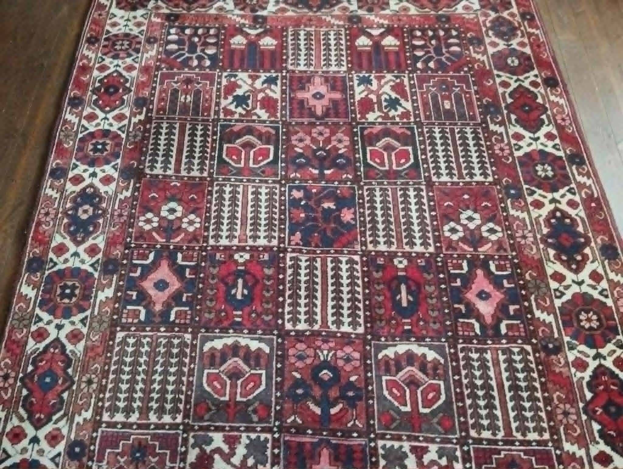 Tapis Persan Bachtiar fait main 305x215cm