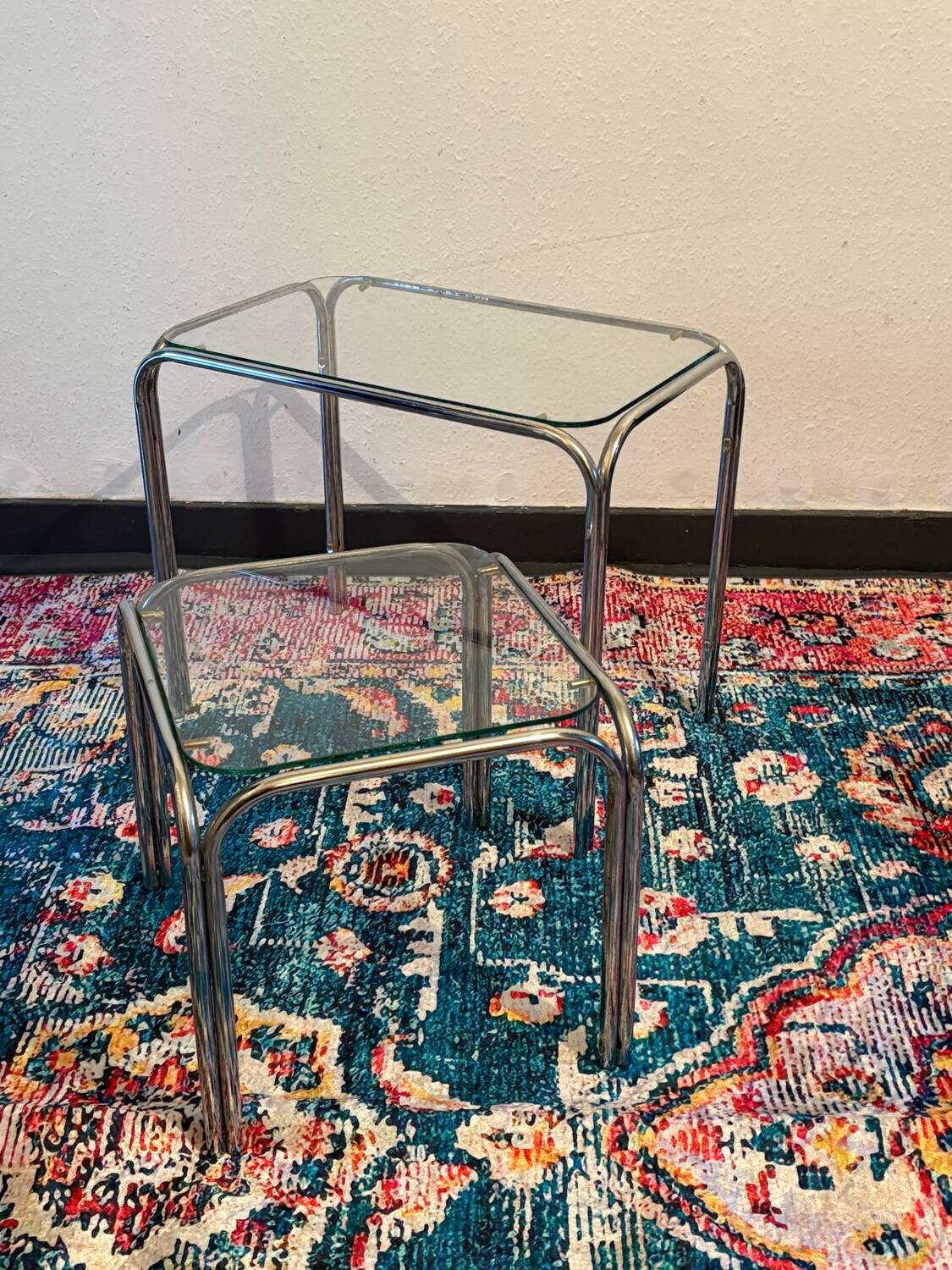 Duo de tables chrome  et verre