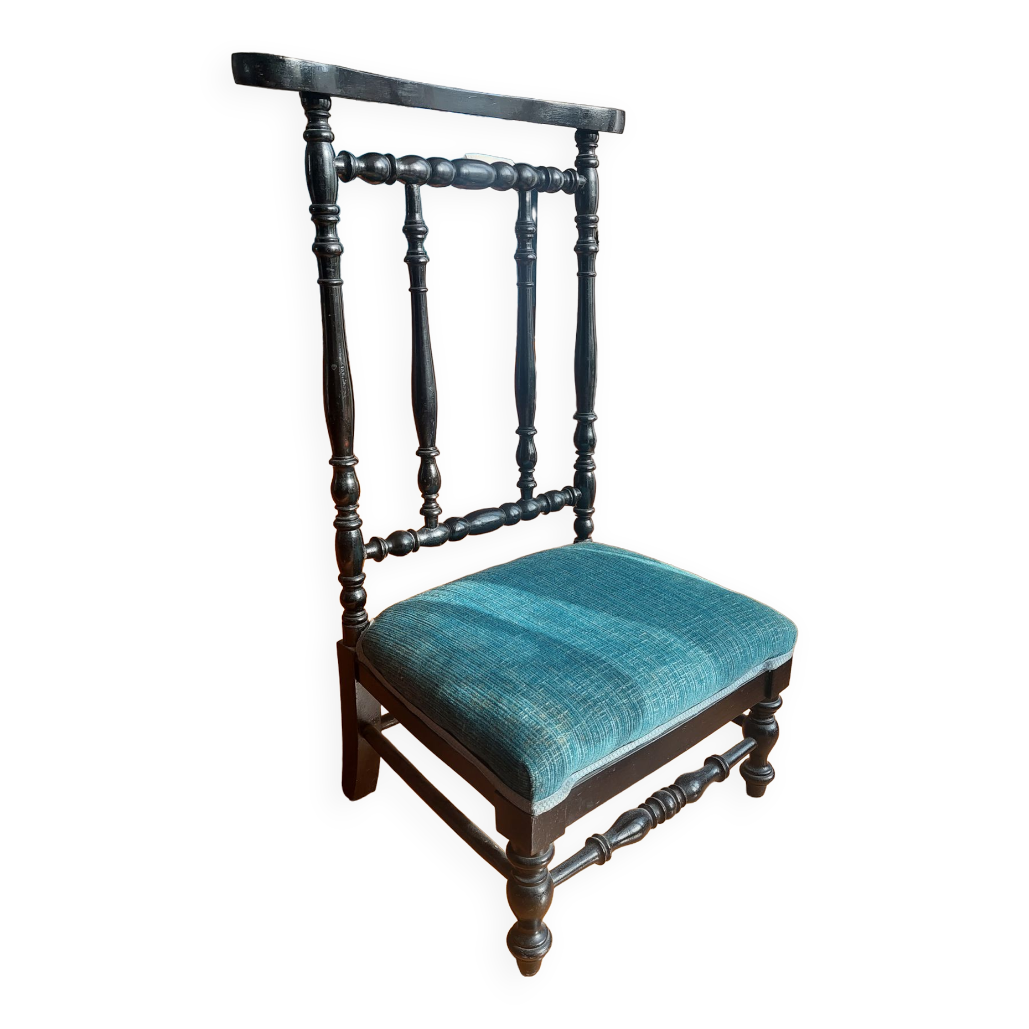 Antique prie-dieu chair in twisted black wood and blue velvet seat