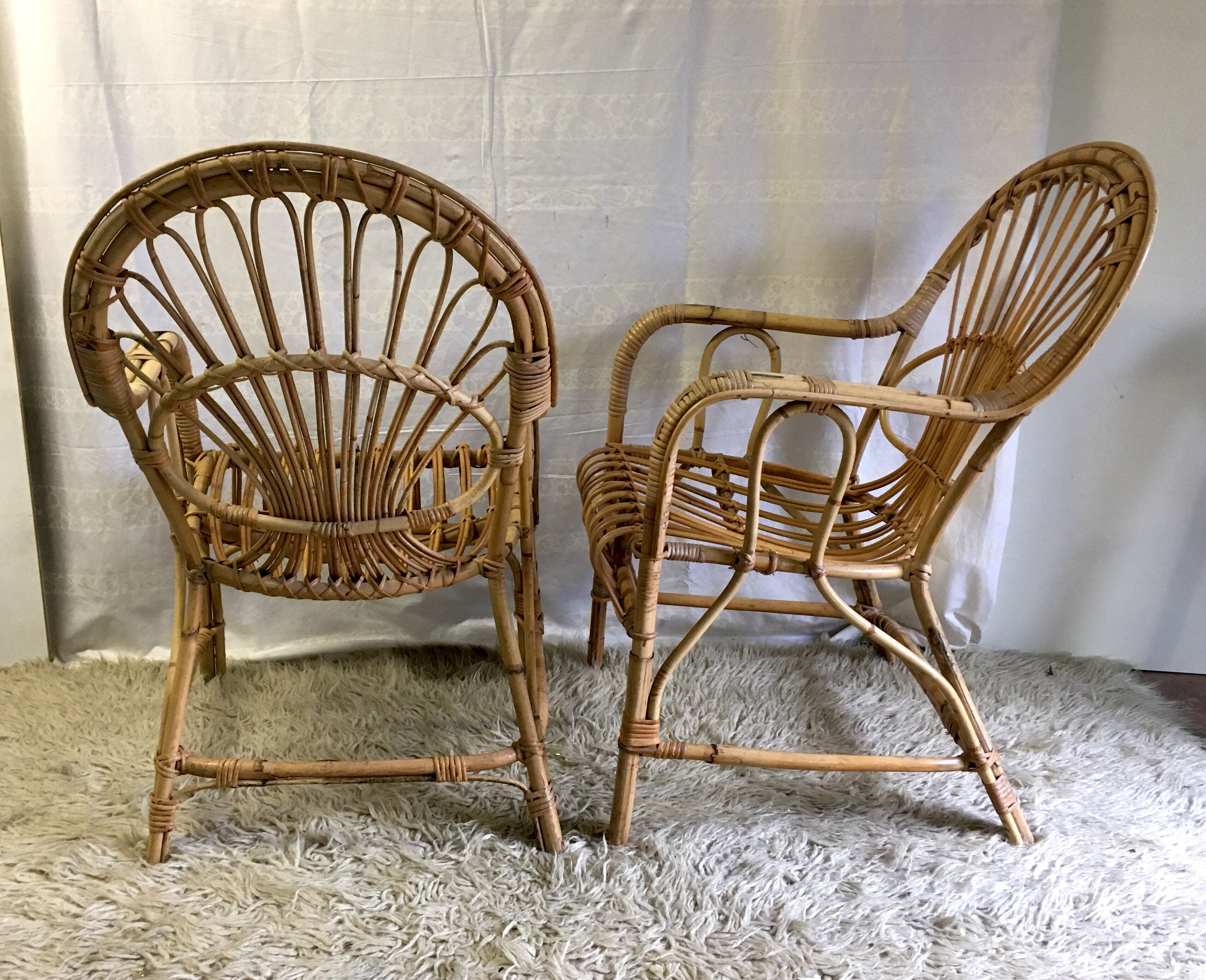 Pair of rattan chairs - 70s