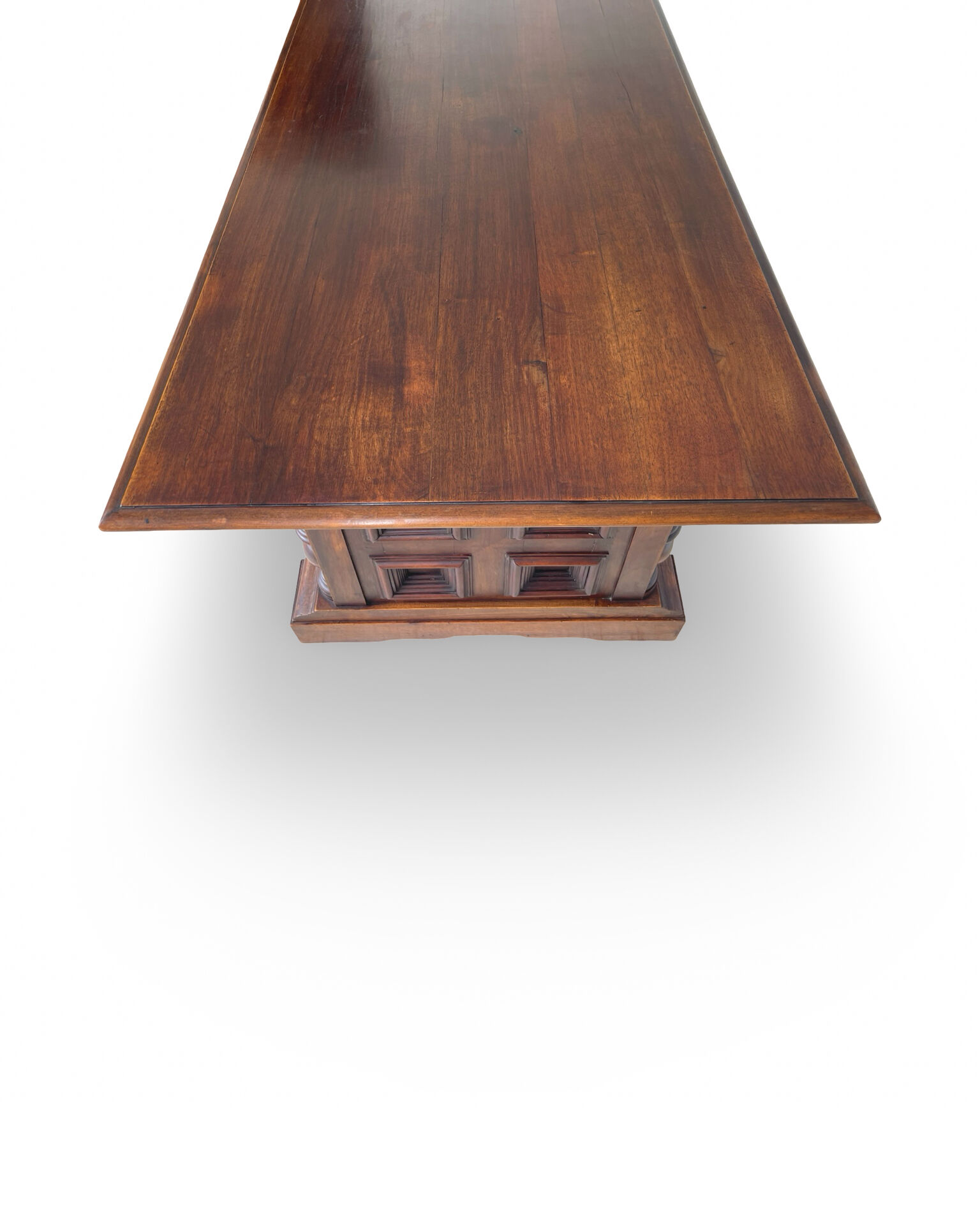 La table à manger extensible de haute qualité de style Renaissance italienne,
