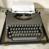 Typewriter Japy circa 1950