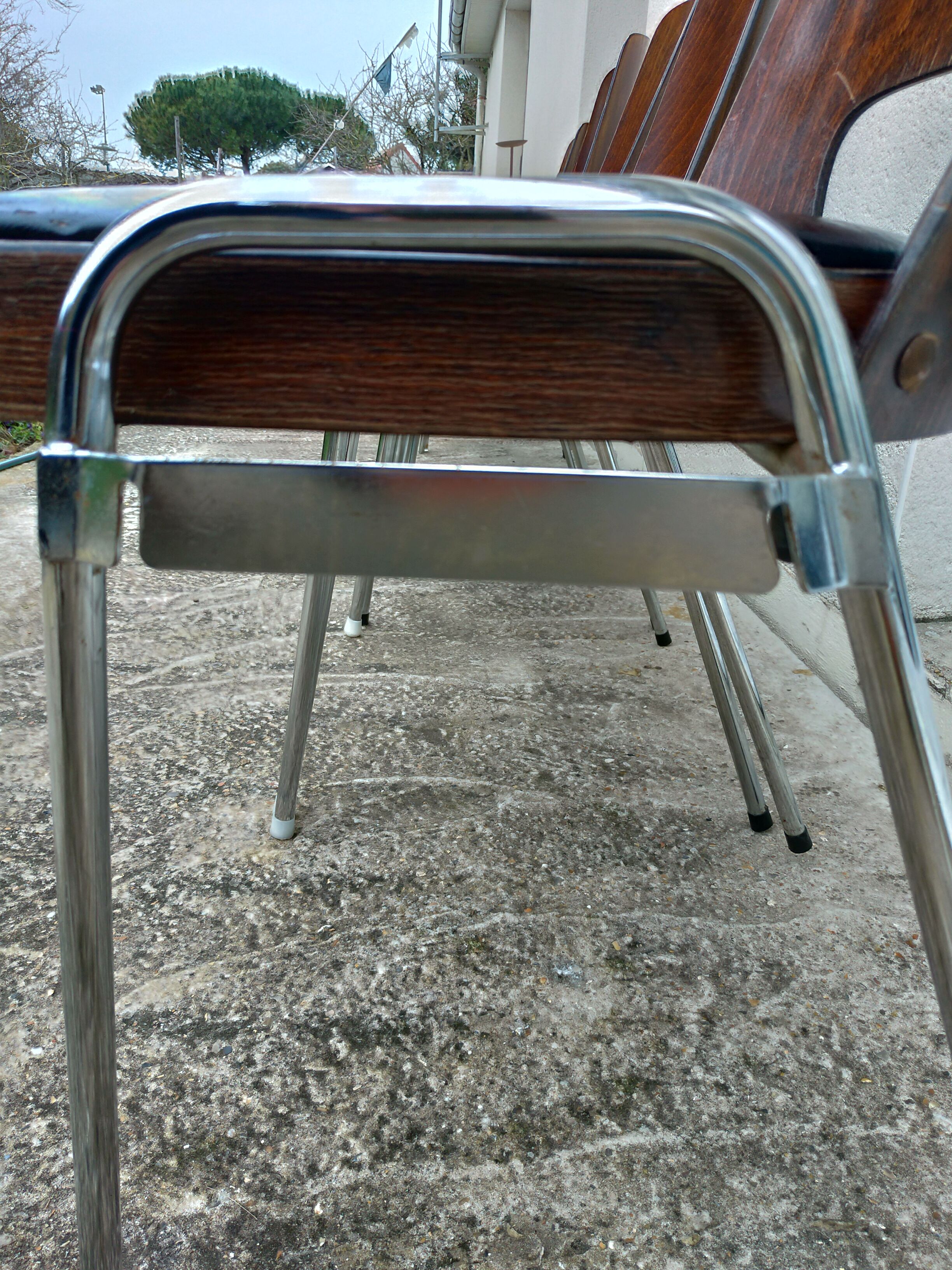 6 stackable Baumann chairs