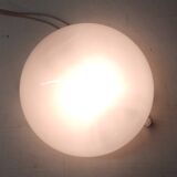 Plafonnier ou applique globe opaline diam. 25 cm - mid. XXème