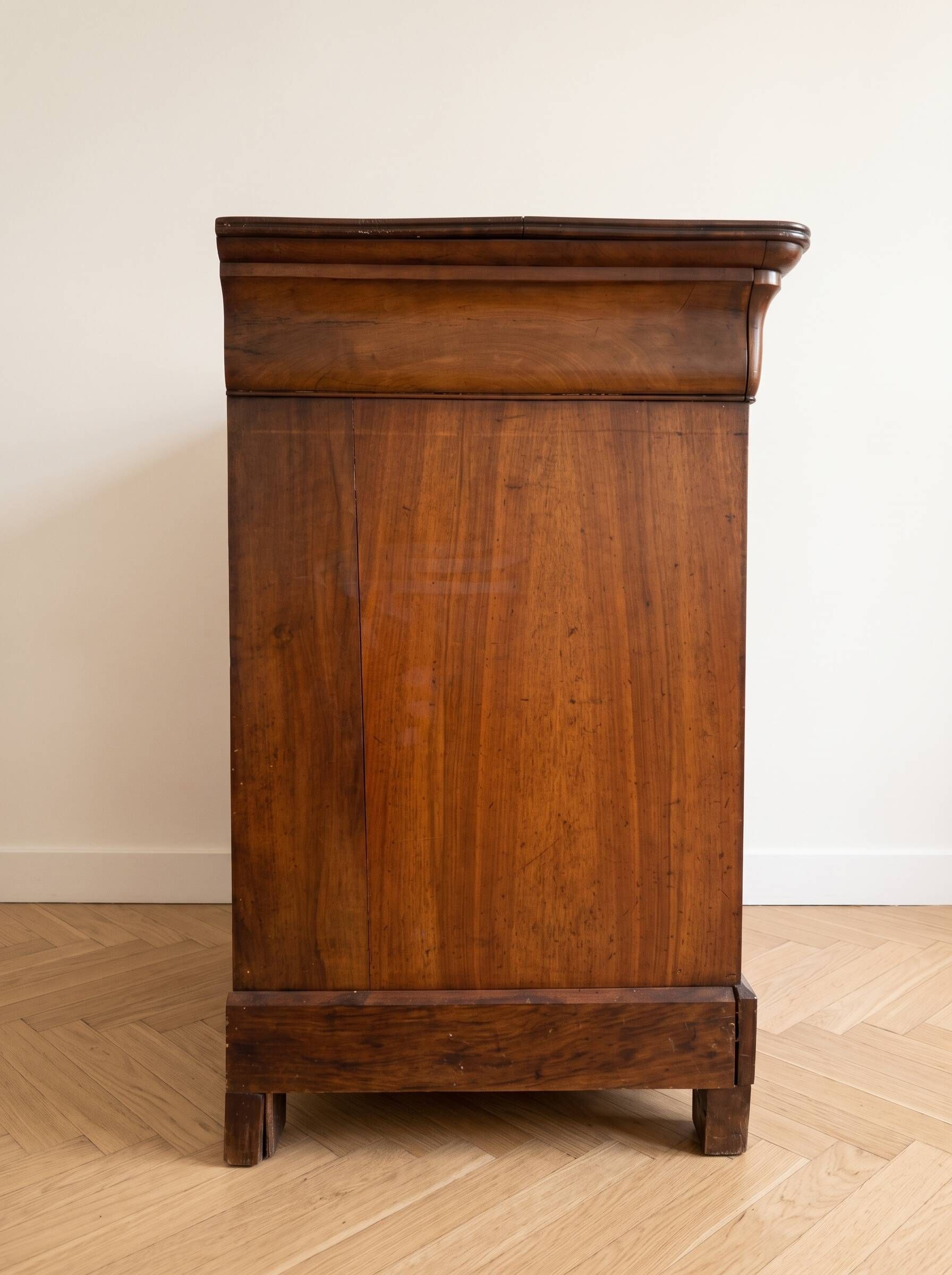 Commode ancienne Empire en noyer