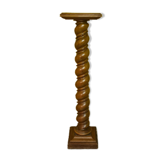 Large French Louis XIII style walnut barley twisted pillar from around 1870