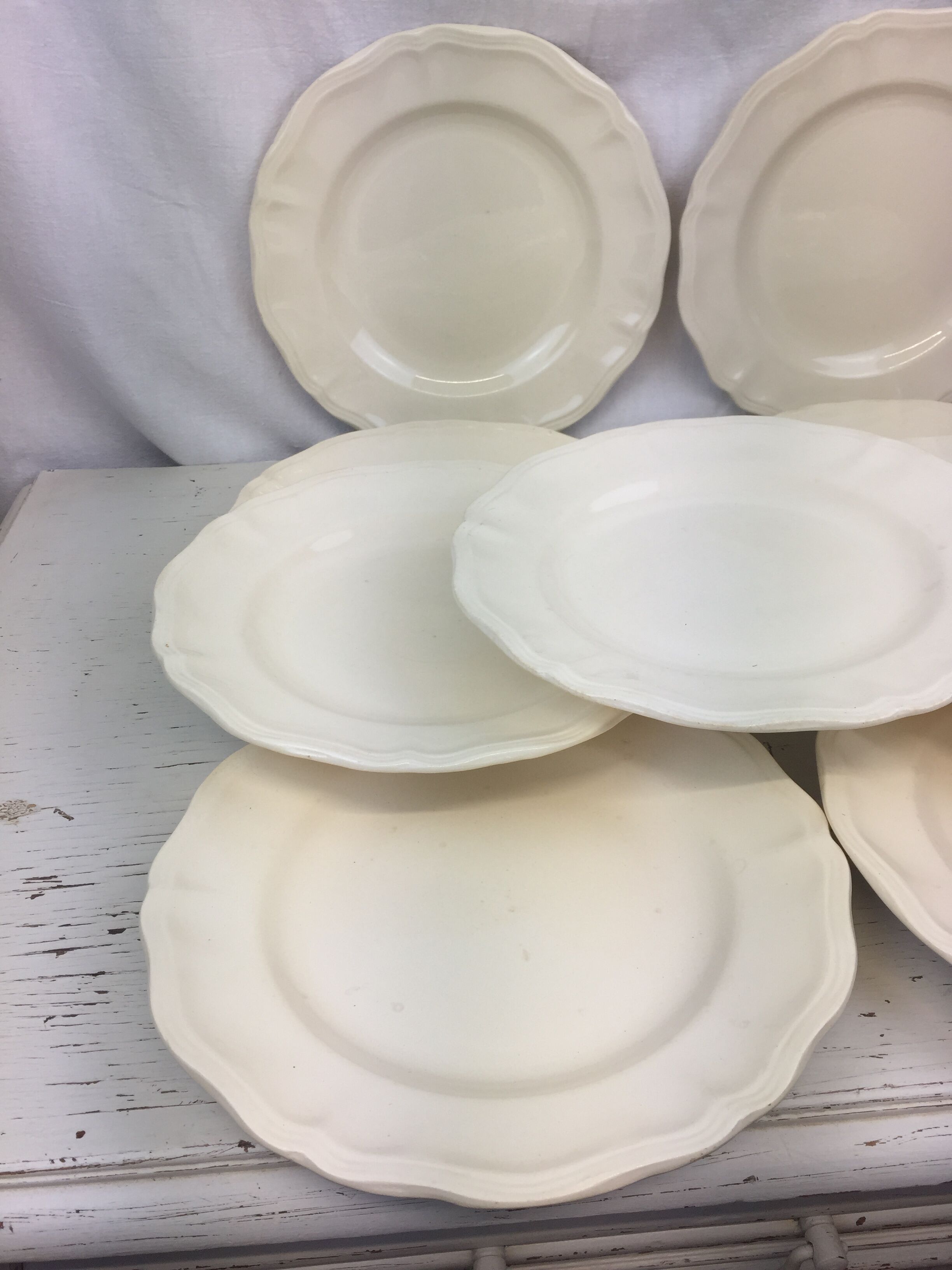 8 flat plates, color Ivory made in france Digoin Sarreguemines