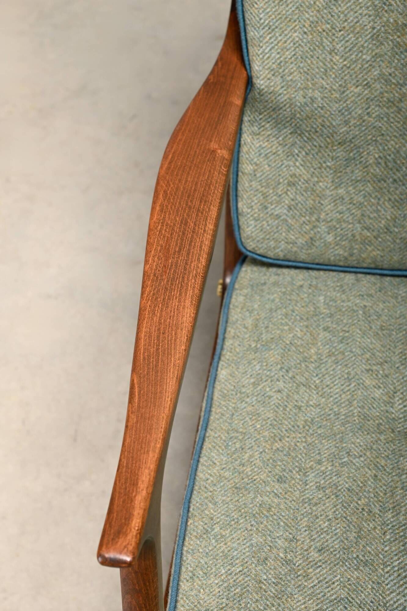 Pair of Mid-Century Italian Armchairs in stained Beech and Green Cushions