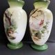 Paire de grands vases en opaline décorés main avec marques au talon – Napoléon III