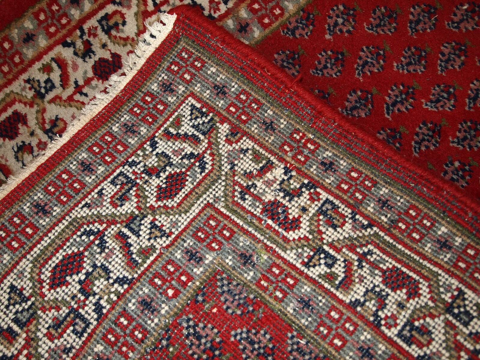 Tapis Vintage Indo-Seraband en Laine, Années 1970, Élégance Classique