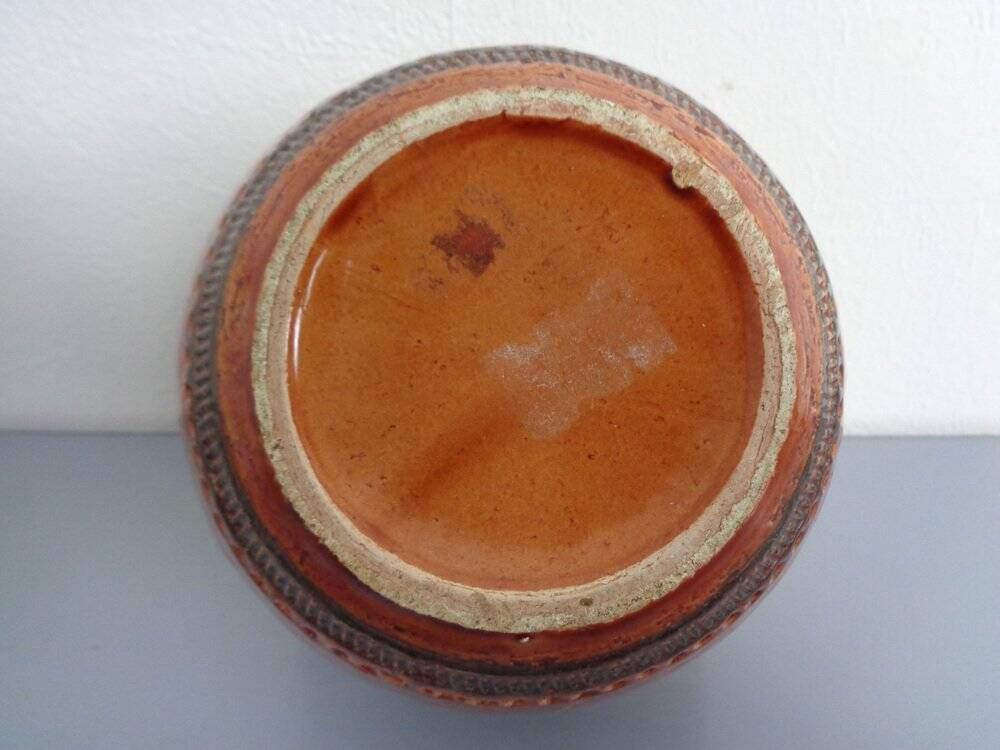 Italian ceramic cachepot by Aldo Londi for Bitossi, 1960s.