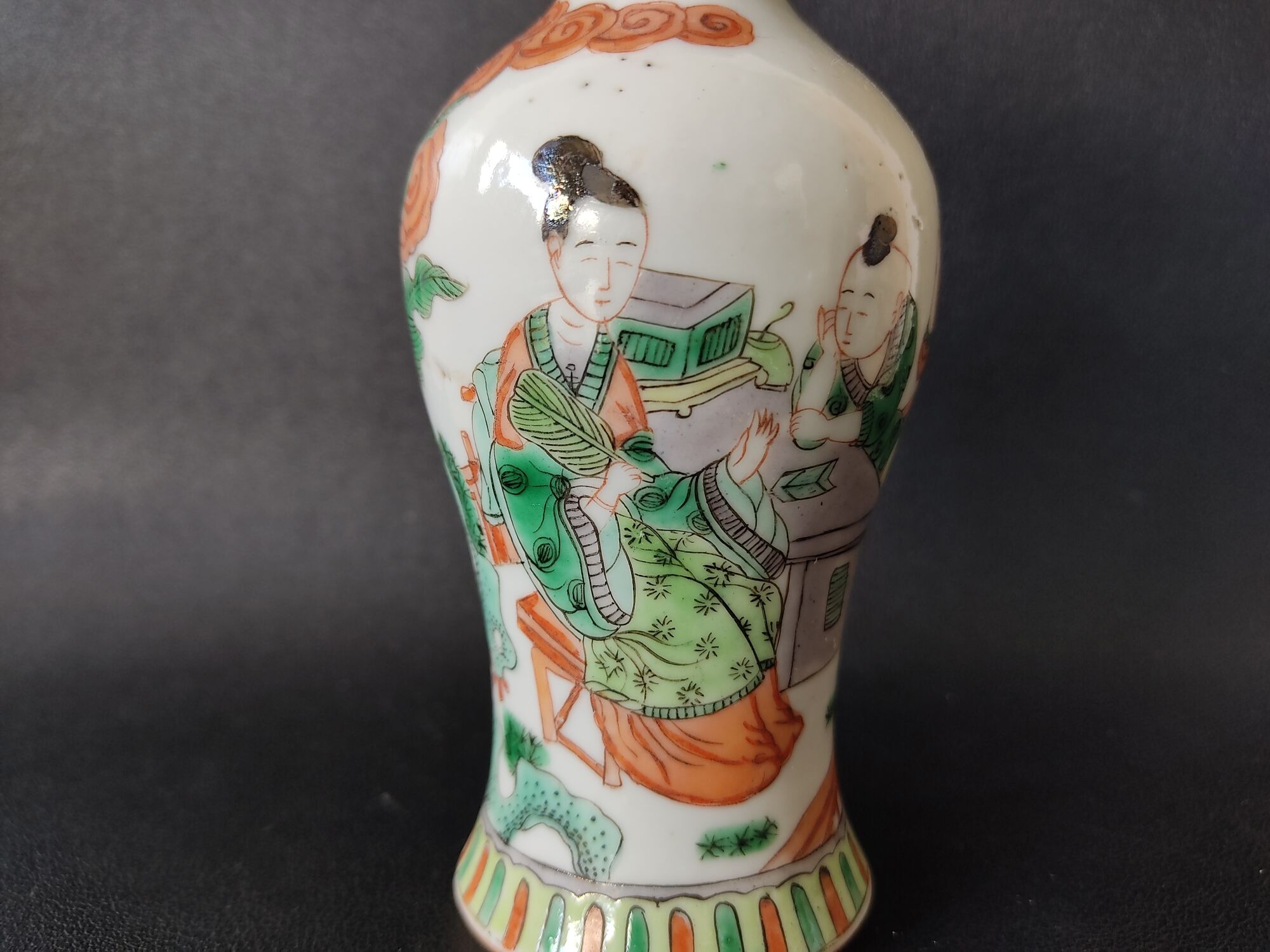 Porcelain vase China green family 19th century 14 cm