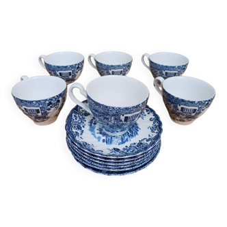 Coaching scenes from Teapots