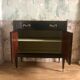 Ancien buffet en bois, marbre blanc