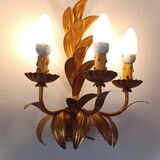 Vintage Italian Florentine wall light in golden bronze metal 1970