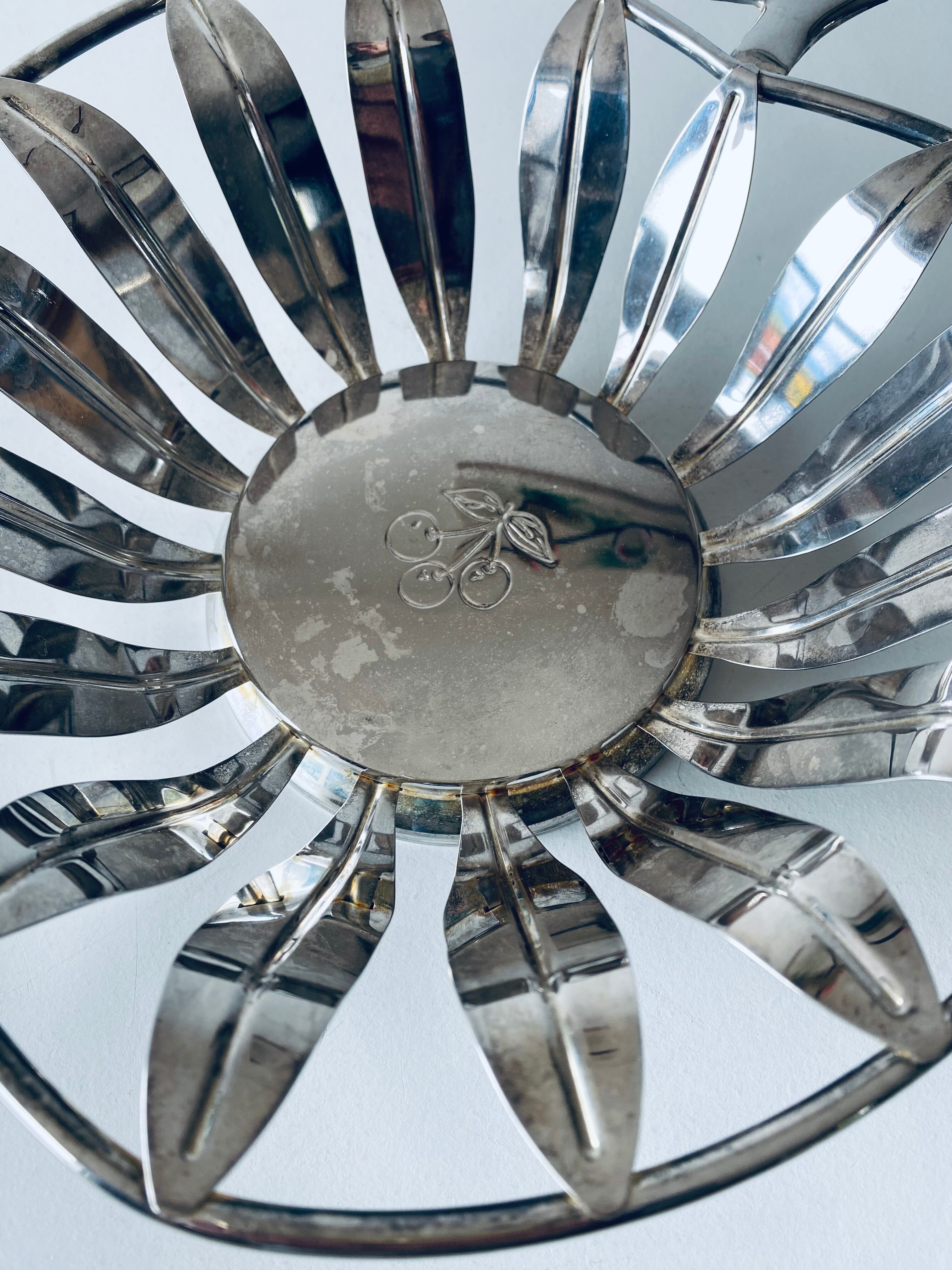 Vintage basket in silver metal apple shape