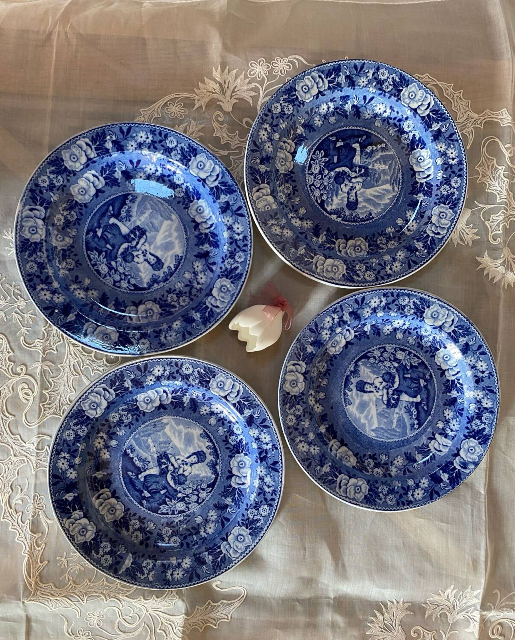 Set of 4 English flat plates from the mid-19th century.