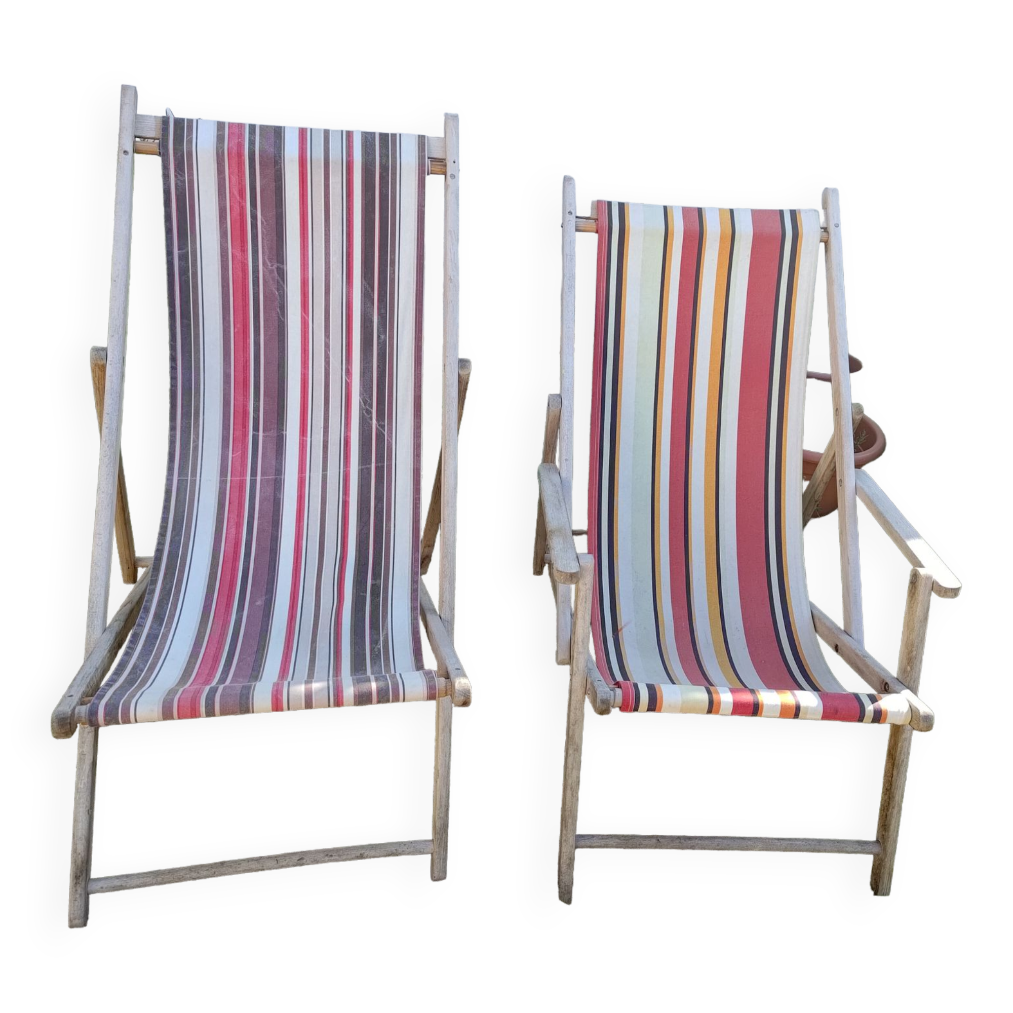Pair of vintage sunbeds