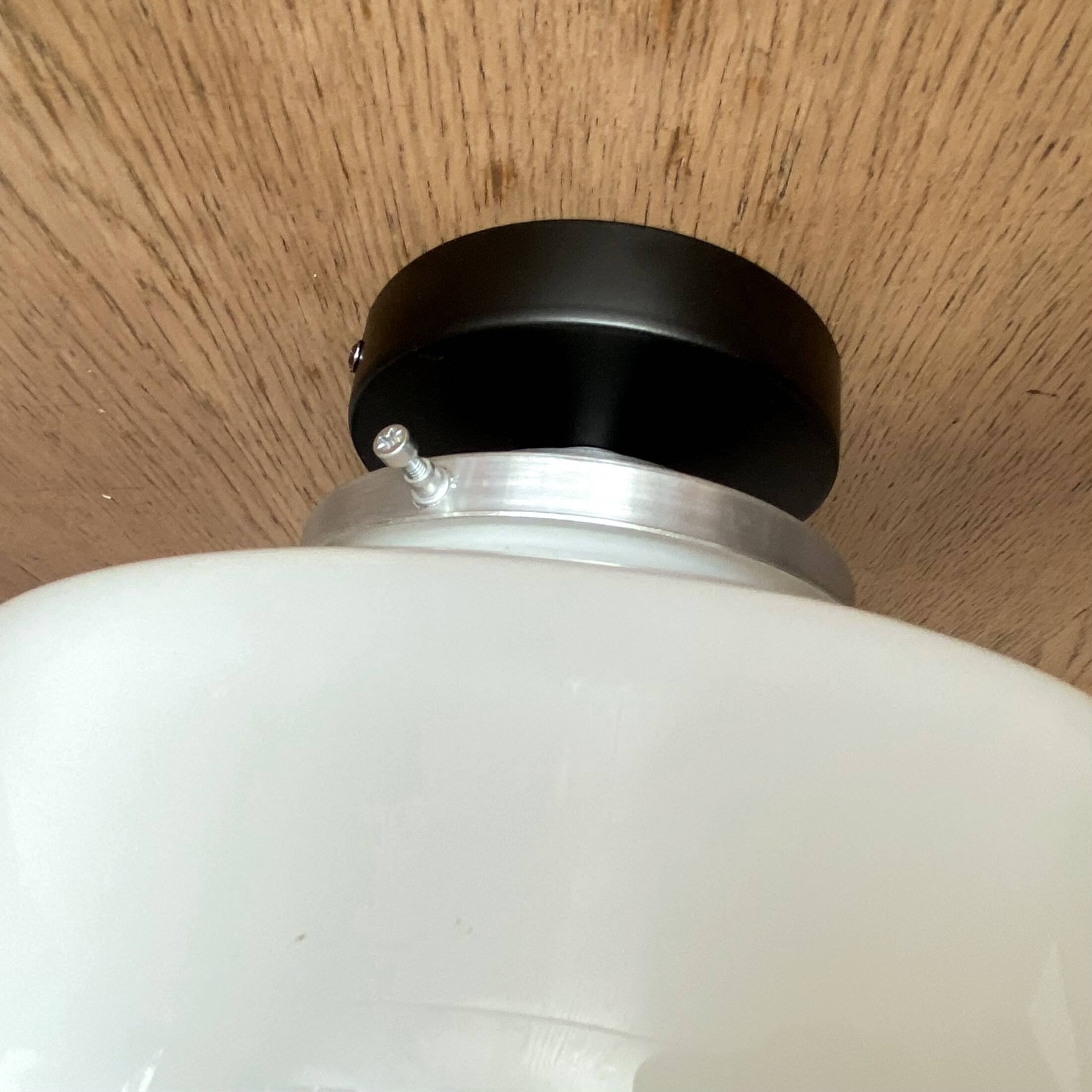 Applique plafonnier rond en verre opaline blanc 1950 1960 vintage LAMP-7272