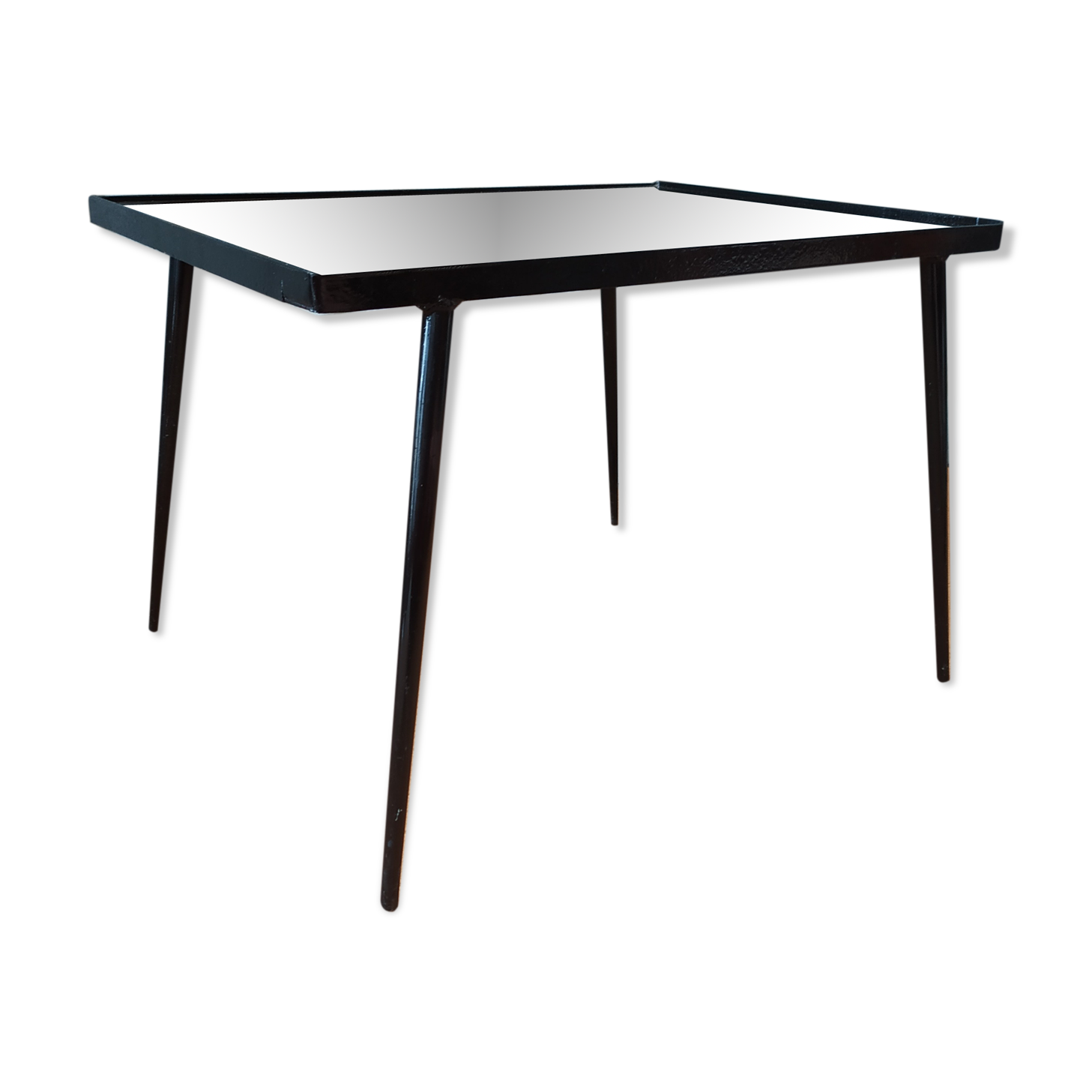 Table bass feet compass