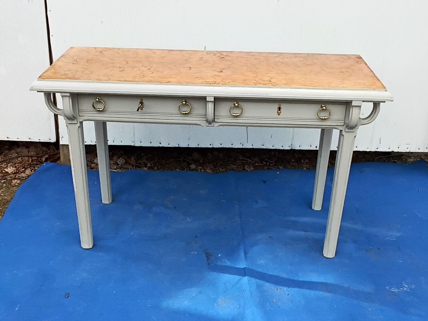 Grey vintage console