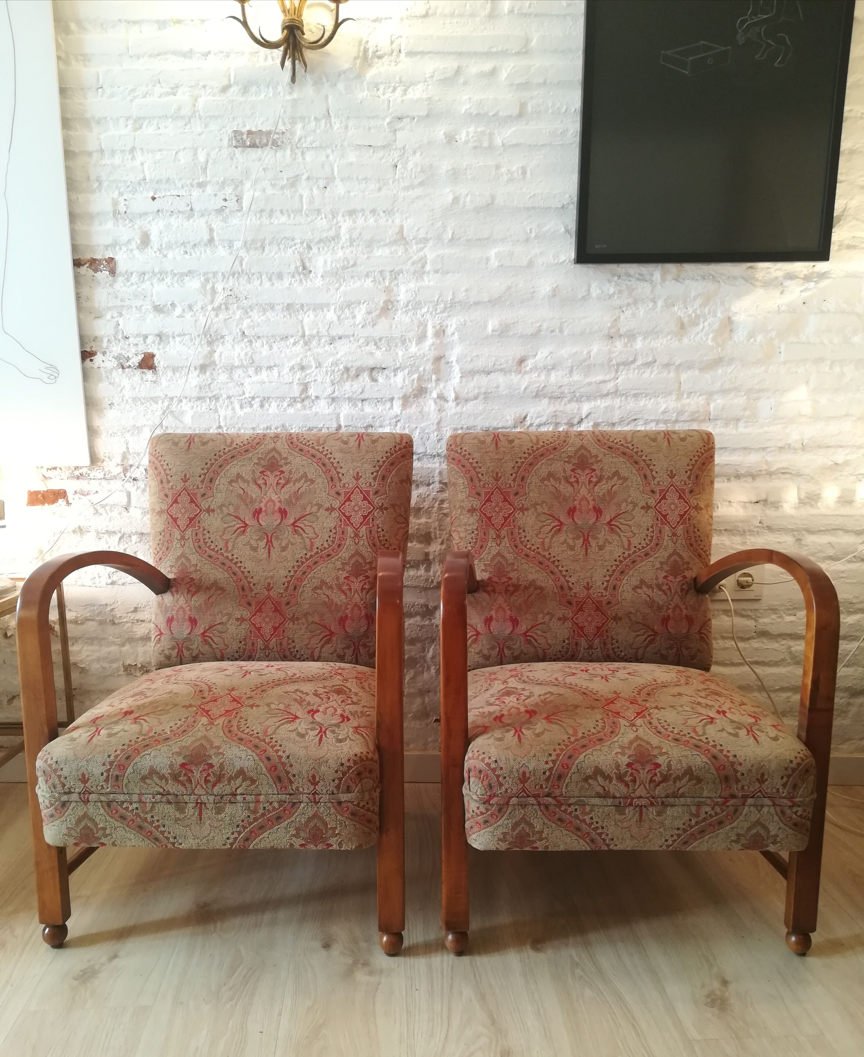 English armchair couple art deco