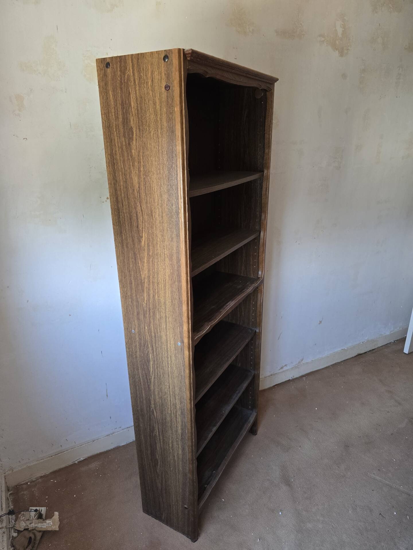 Rustic bookshelf – 180 × 70 × 29 cm