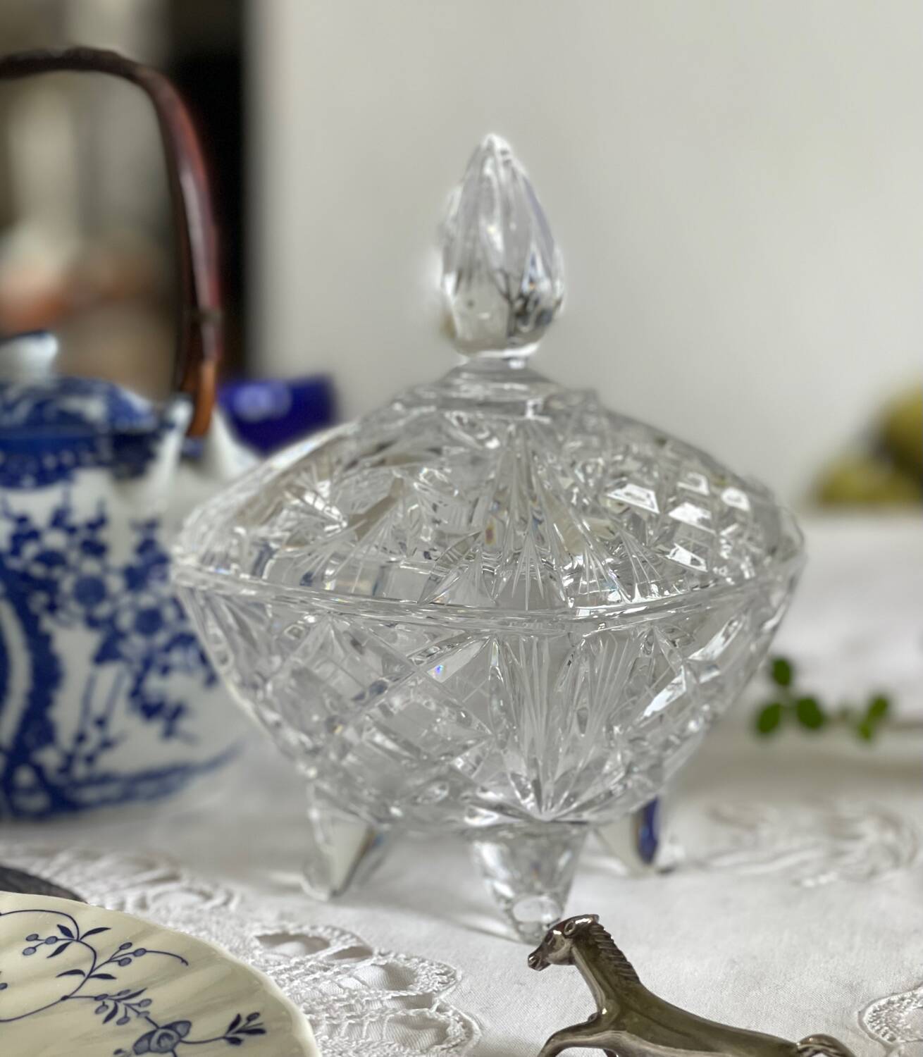 Cut crystal candy box