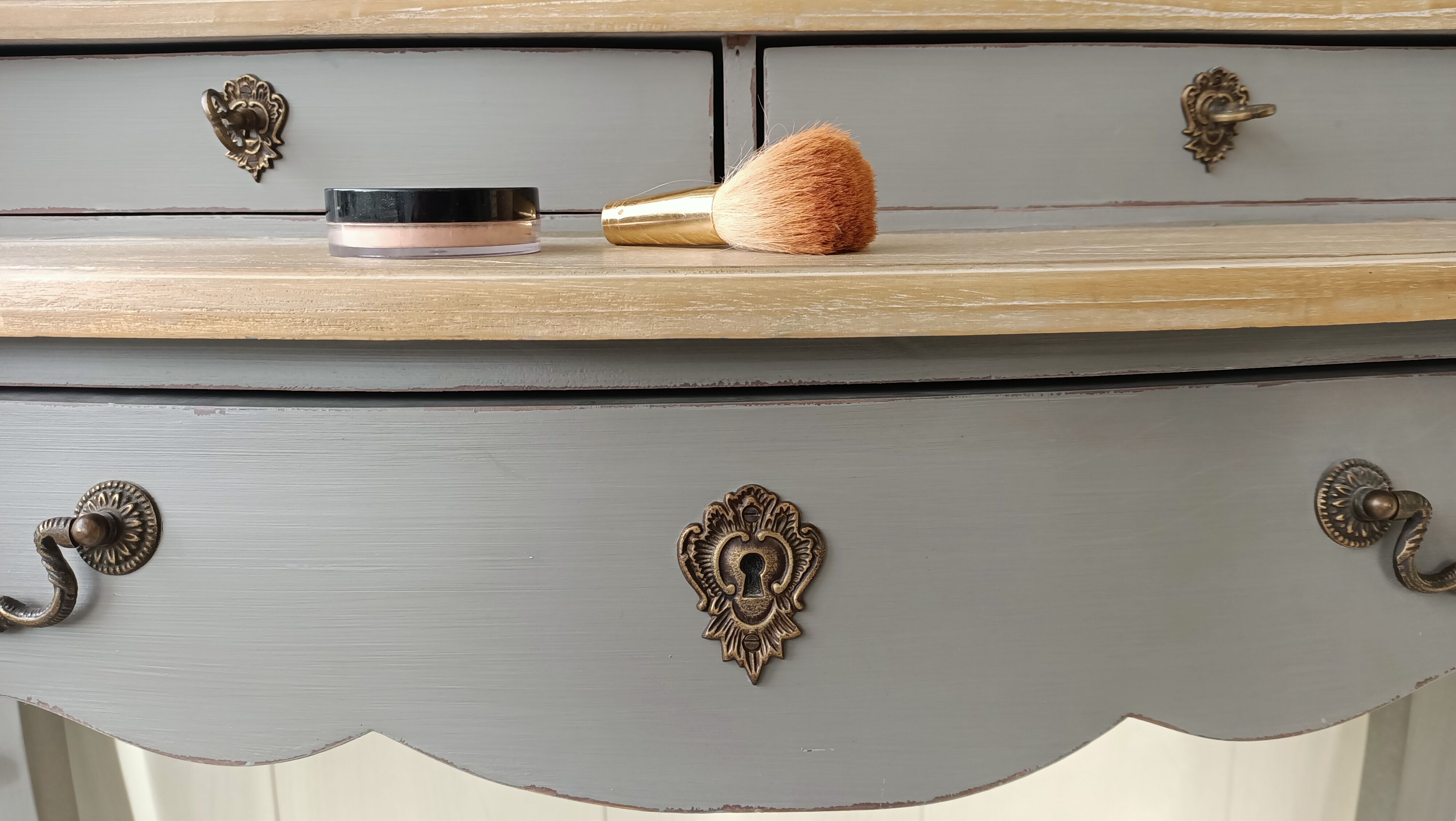 Coiffeuse à miroir triptyque